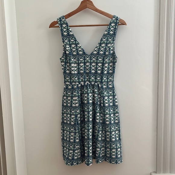 Maeve Green Blue Geometric V-neck Dress - Picture 2 of 11